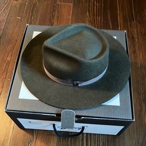 Goorin Bros. fedora EUC, olive green, size L.  Never worn outside